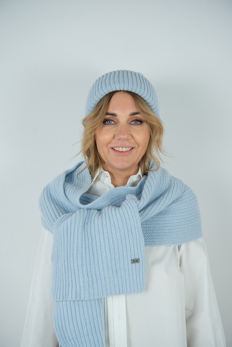 BEANIE BLUE cashmere and merino wool hat