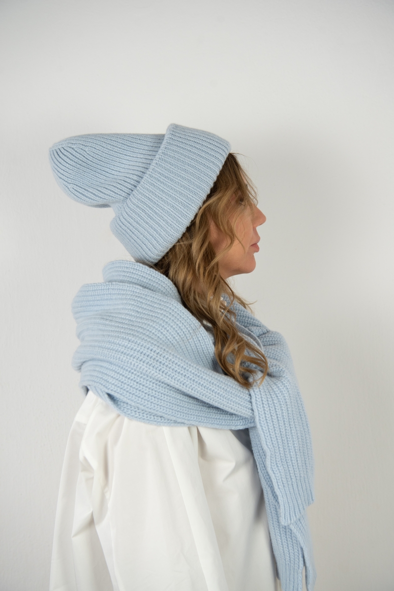 BEANIE BLUE cashmere and merino wool hat