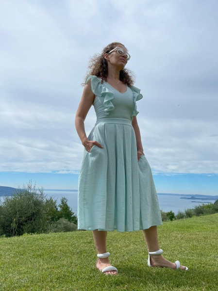 ROOFTOP MINT MUSLIN open back midi summer dress 