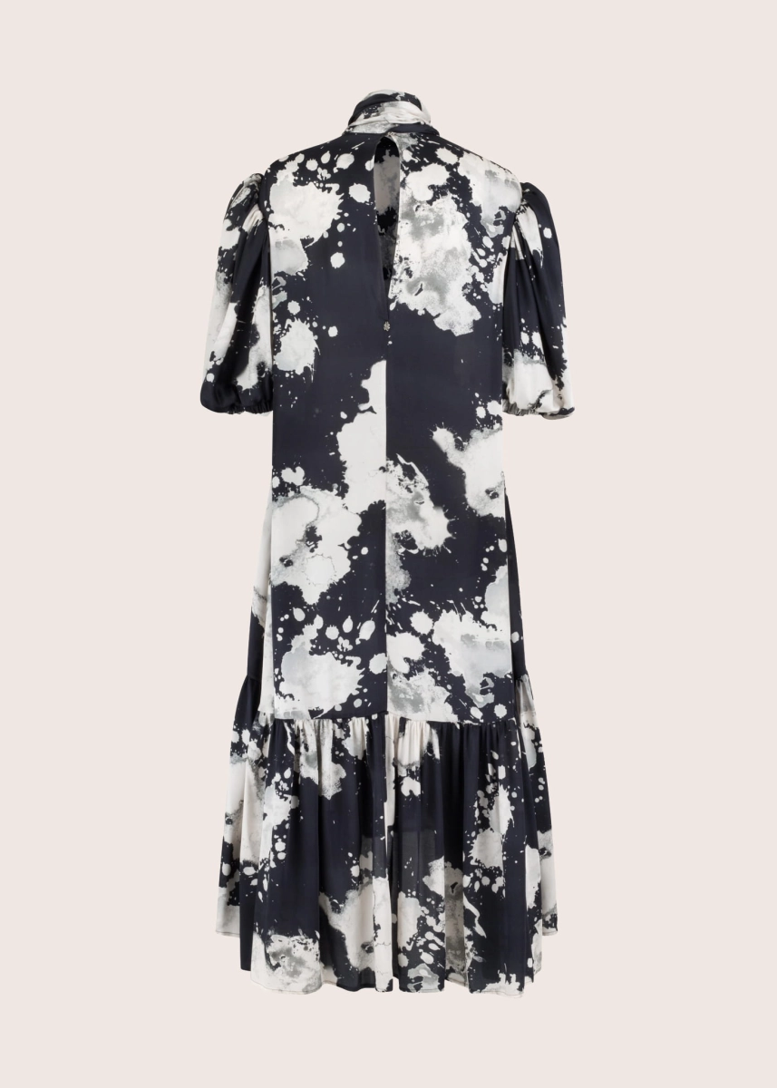 METGALA BLACK&WHITE extensive dress with a bow collar