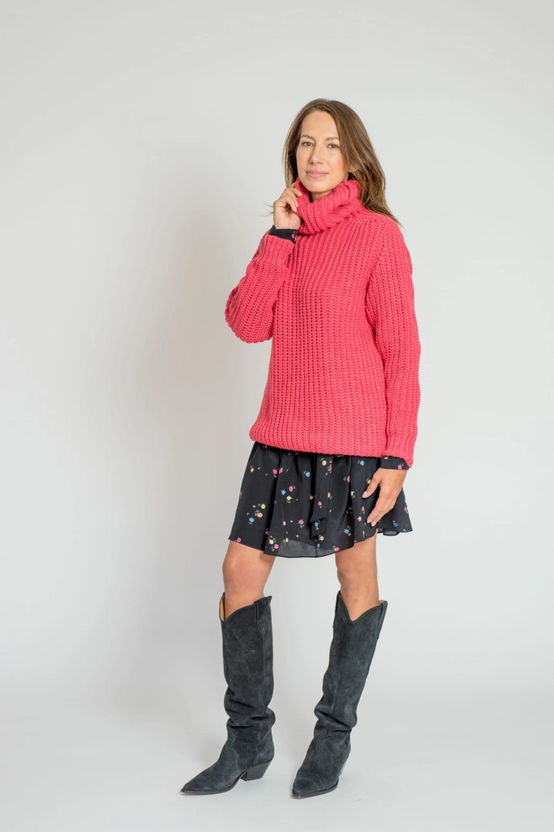 JULIA CORAL turtleneck sweater